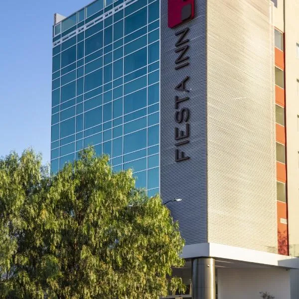 Fiesta Inn Celaya Galerias，位于Santa María del Refugio的酒店