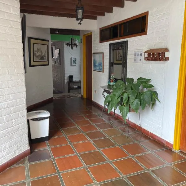 Hotel Alcarraza，位于卡利马的酒店