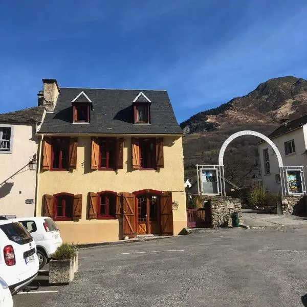 La Petite Maison des Montagnes，位于吕兹-圣索沃尔的酒店
