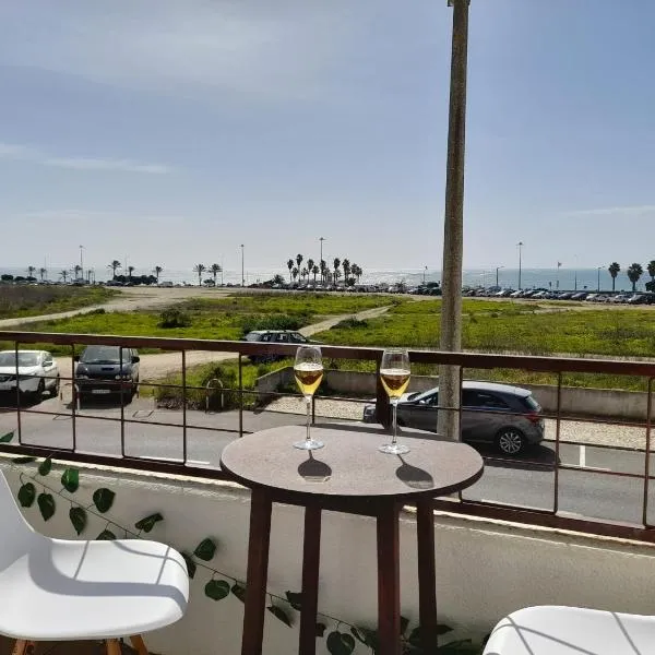Carcavelos Surf Beach House，位于卡尔卡维洛斯的酒店