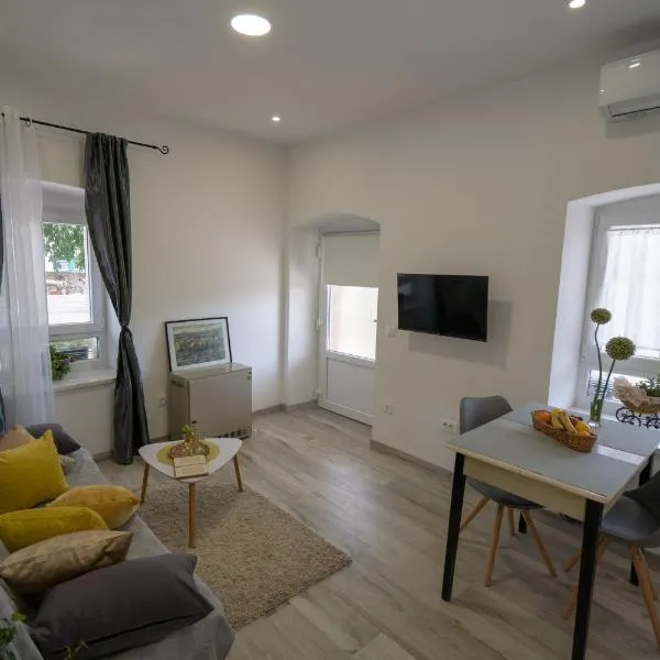 Apartman TONKOVIĆ，位于伊莫茨基的酒店