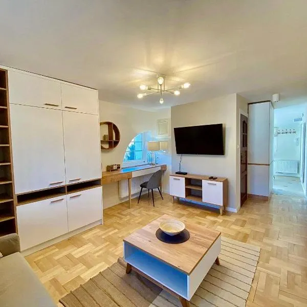 Apartamenty na Klasztornej，位于亚斯沃的酒店