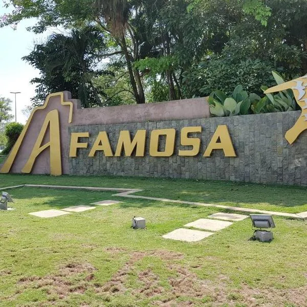 D Savoy 3 Bedroom Condo within Famosa Resort，位于Kampong Alor Gajah的酒店