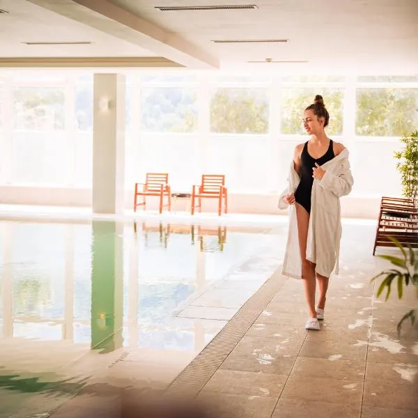 Bacolux Diana Resort, Herculane，位于伯伊莱海尔库拉内的酒店