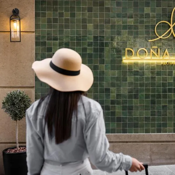 Doña Lola Alojamientos Boutique，位于Zambra的酒店