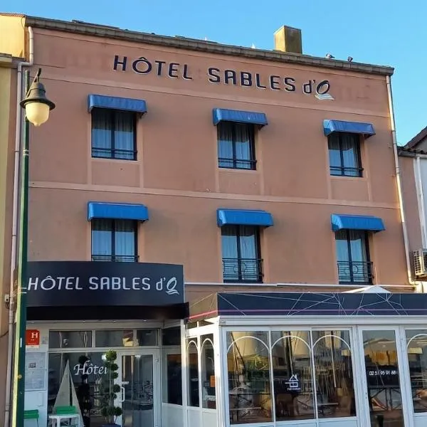 Hôtel SABLES D'O et son restaurant LE 16 BIS，位于LʼAubraie的酒店