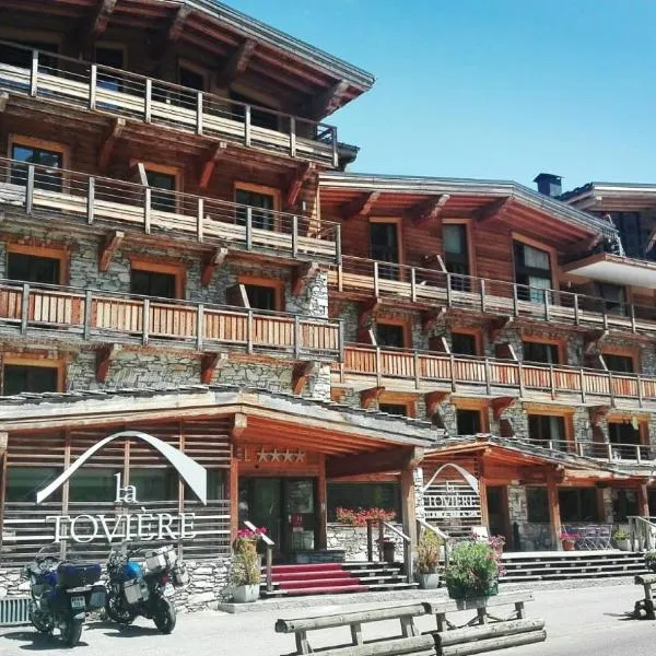 Hotel La Toviere，位于Les Boisses的酒店