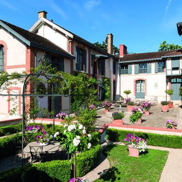 多梅因小屋旅馆，位于Chigny-les-Roses的酒店
