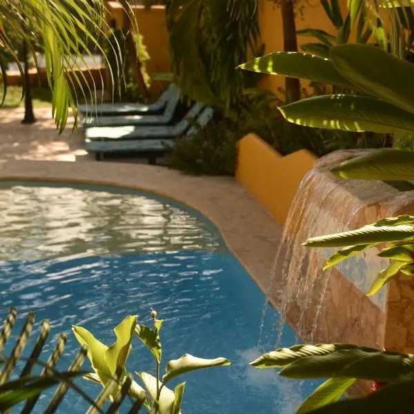 Encomendero Hotel -Centro Histórico-，位于El Llano de Bolivar的酒店