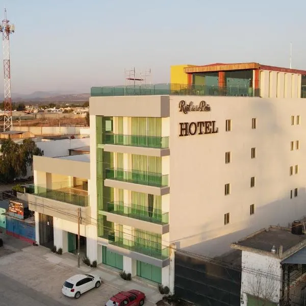 REAL DE LA PEÑA HOTEL 2，位于卡德雷塔的酒店