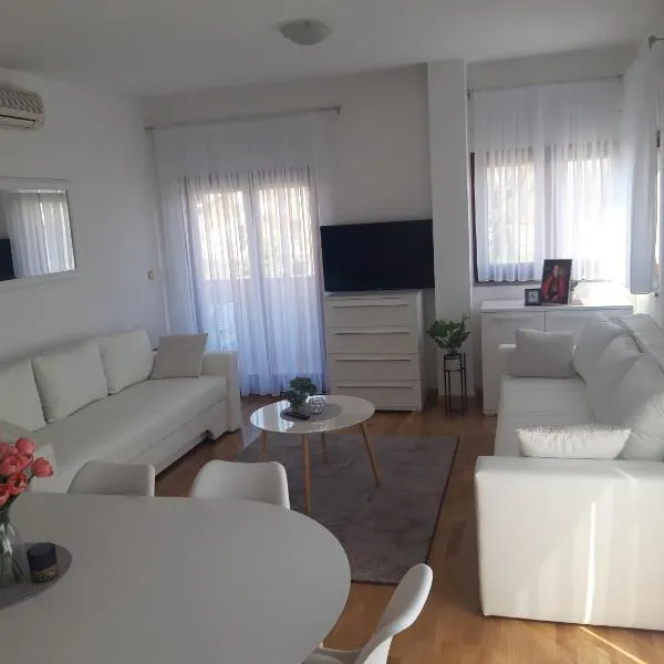 Marys Home Apartment Međugorje，位于默主歌耶的酒店