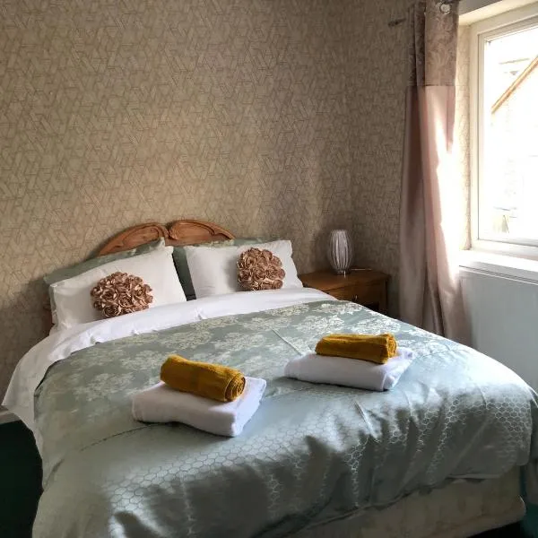 3br-Sleeps6-Garden-Mountain &near 4 Falls Walks on，位于Pont-Nedd-Fechan的酒店