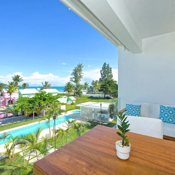 Amazing ocean view apartment with grand pool，位于Sabaneta de Yásica的酒店