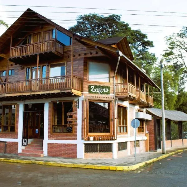 Hostal Zafiro Mindo，位于明多的酒店