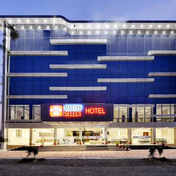 Mastiff Select Gulbarga，位于Parvatābād的酒店