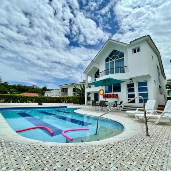 ESPECTACULAR Casa Quinta en Melgar，位于梅尔加的酒店