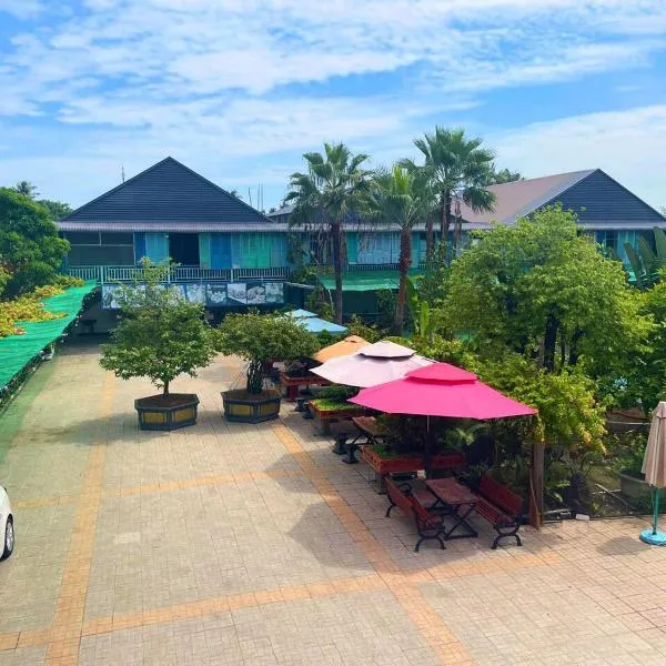Khách sạn Vườn Cau & Khu vui chơi giải trí SaLa，位于Ấp Bàu Sen的酒店