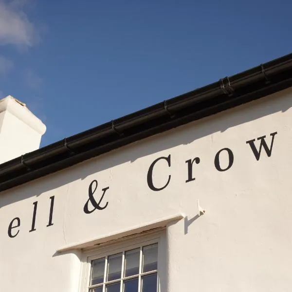 The Bell & Crown，位于Motcombe的酒店