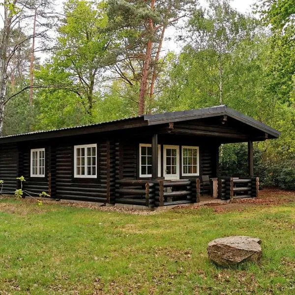 Scandinavian Lodges (by Outdoors Holten)，位于霍尔滕的酒店