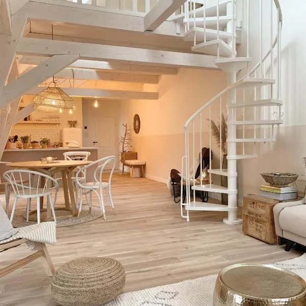 SOLEY - Stylische Ferienwohnung idyllisch gelegen，位于Sohland am Rotstein的酒店