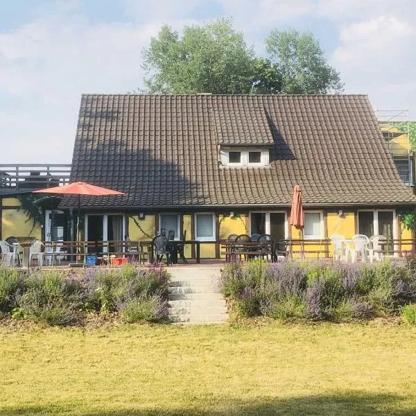 Waldmaries Ferienhaus，位于费尔德伯格的酒店