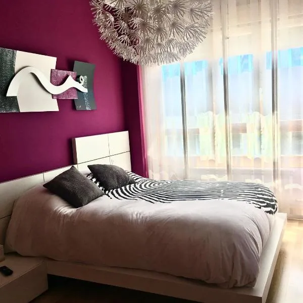 Catedral Burgos - Rachel Swim & Paddle - 6 huéspedes，位于布尔戈斯的酒店