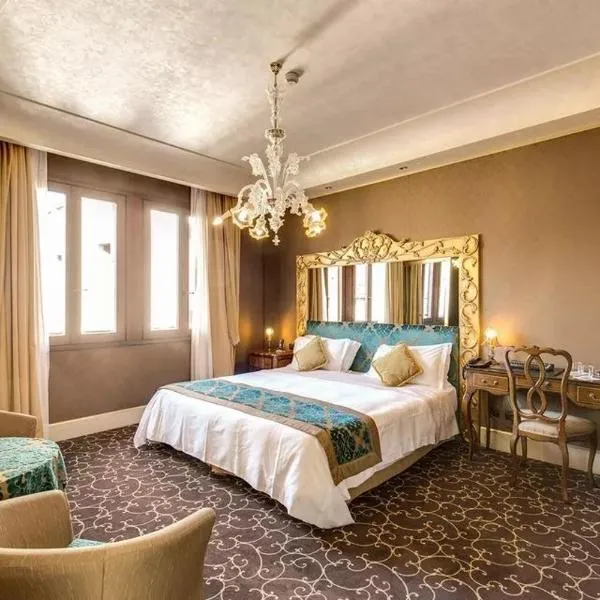 佩萨罗宫殿酒店，位于诺格拉的酒店