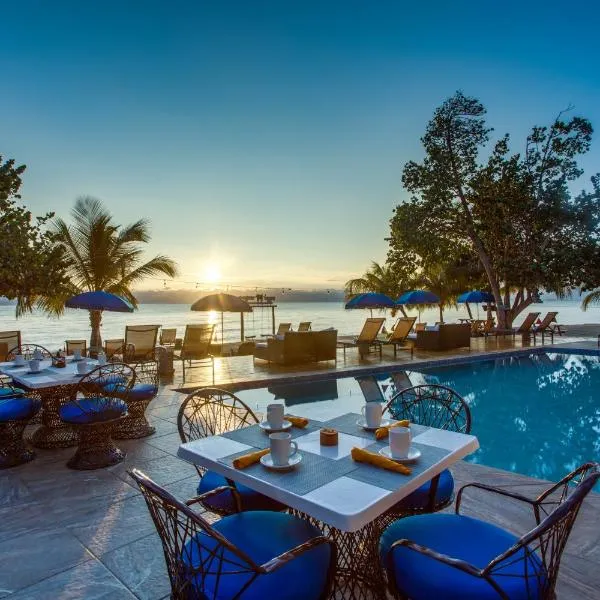 Mariposa Belize Beach Resort，位于玛雅湾的酒店