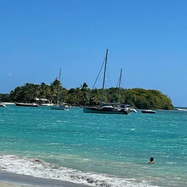 Appartement splendide à proximité de la plage，位于哥西尔的酒店
