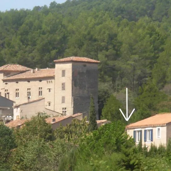 Le Gîte des Templiers à Montfort-sur-Argens，位于Montfort-sur-Argens的酒店