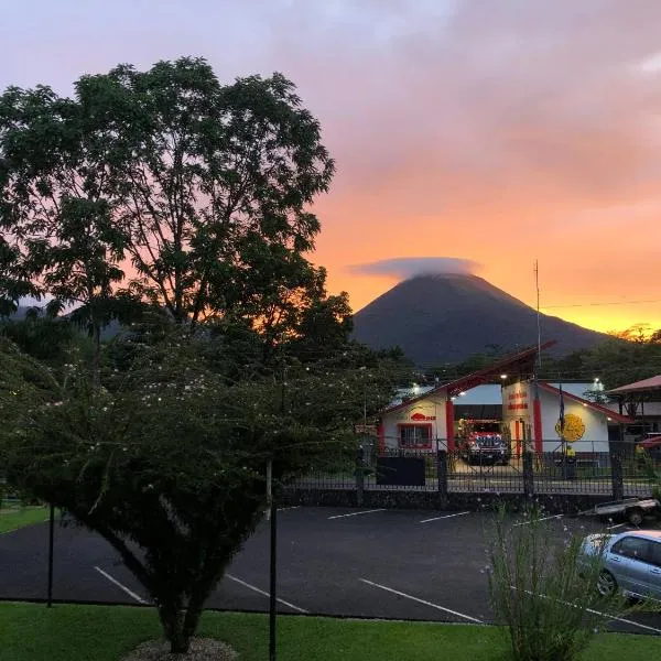 Condo's Vista Al Volcan，位于福尔图纳的酒店