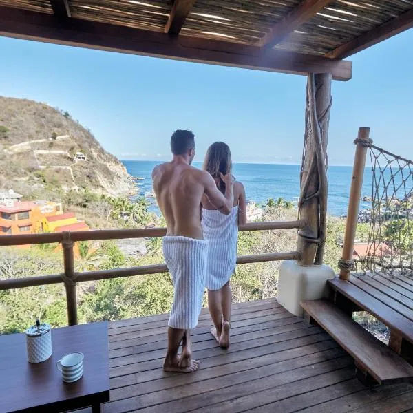Casa Roni - 5 Bedroom Luxury Villa with Ocean View，位于Playa Estacahuite的酒店