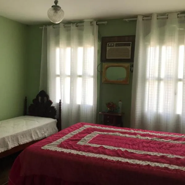hospedagem quarto casa da wal，位于戈亚斯的酒店