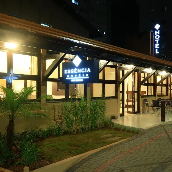 Essência Hotel Pato Branco，位于Vitorino的酒店