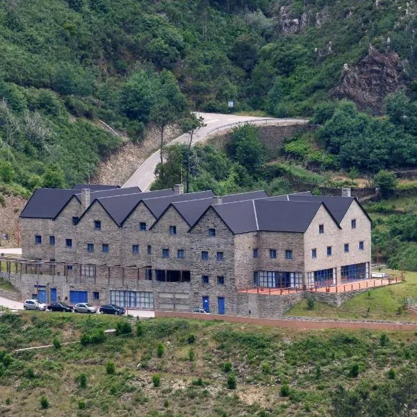 皮奥道因娜酒店，位于皮奥达的酒店