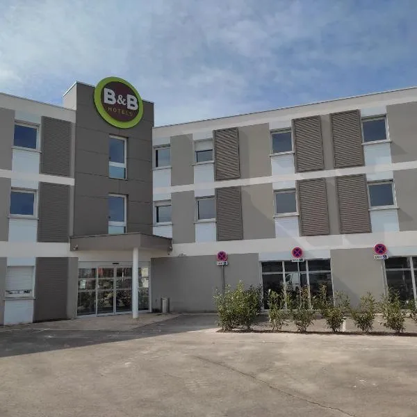 B&B HOTEL Romilly-sur-Seine，位于Barbonne-Fayel的酒店