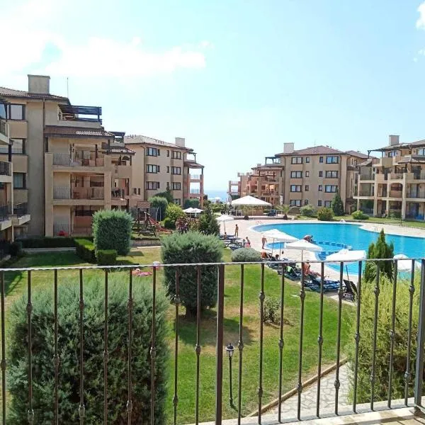 Alex-part Kaliakria resort，位于卡瓦尔纳的酒店