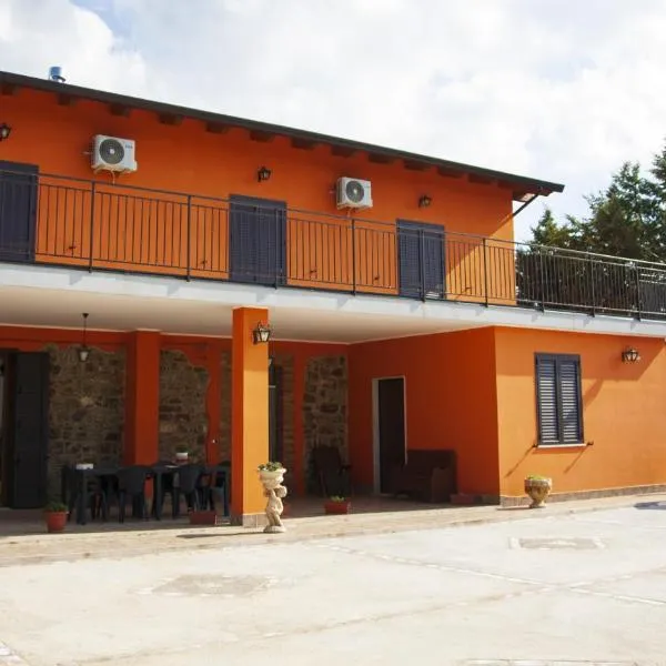La Casa sulla Collina，位于Altavilla Silentina的酒店