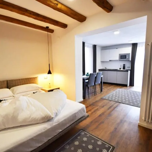 Maison Boutique Fior d'Alpe，位于萨帕达的酒店