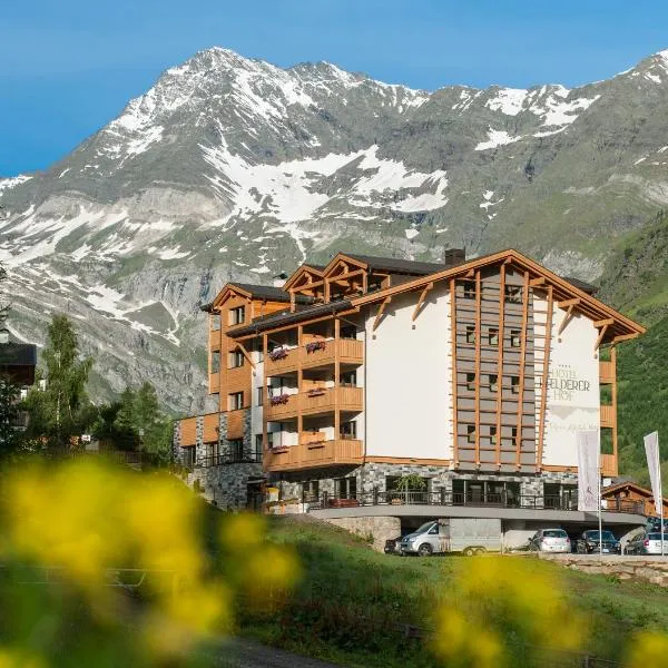佩尔德罗霍夫阿尔卑斯生活方式酒店，位于摩梭的酒店
