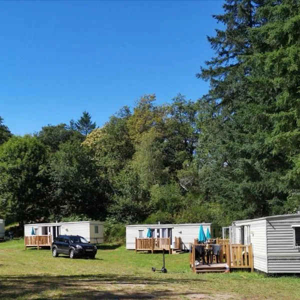 Camping Les Roussilles，位于Blond的酒店