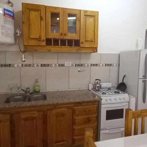 Departamentos x dia Viedma 2 CON COCHERA，位于别德马的酒店