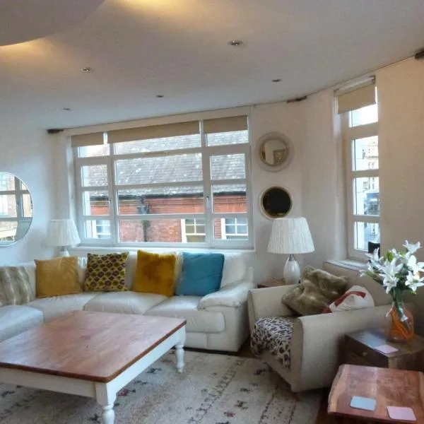 Lovely 2 bed flat in the VERY CENTRE of Newcastle，位于Elswick的酒店
