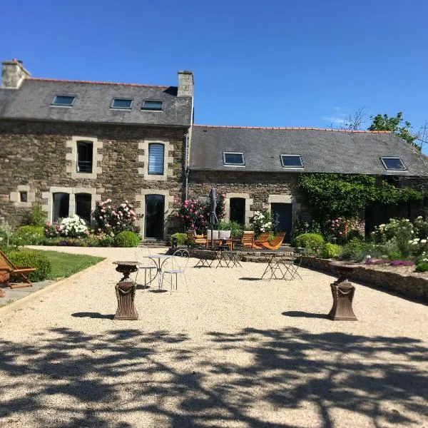 Demeure du Porzou, chambres d'hôtes de charme dans demeure d'exception, parc paysager, spa, massages, proche Paimpol, classé 4 épis，位于Pontrieux的酒店