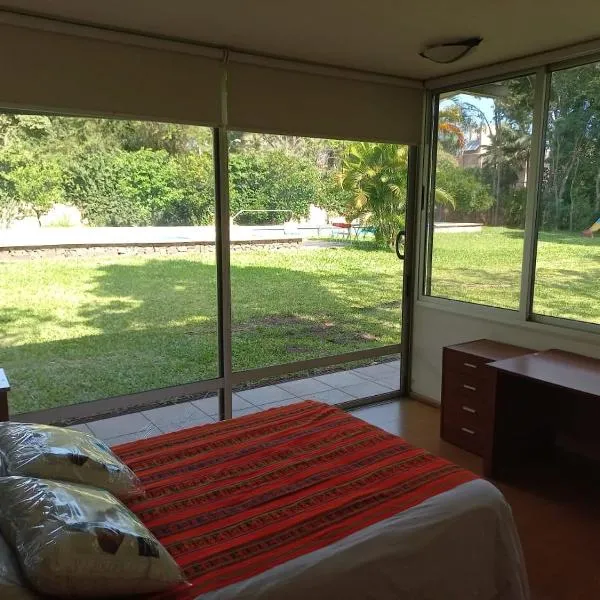 Parana Riverside Guest House - Posadas，位于波萨达斯的酒店