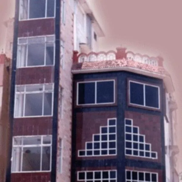 Hotel Jaybala International，位于Kāndūr的酒店