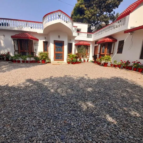 Sukoon.Homestay，位于Rājpur的酒店