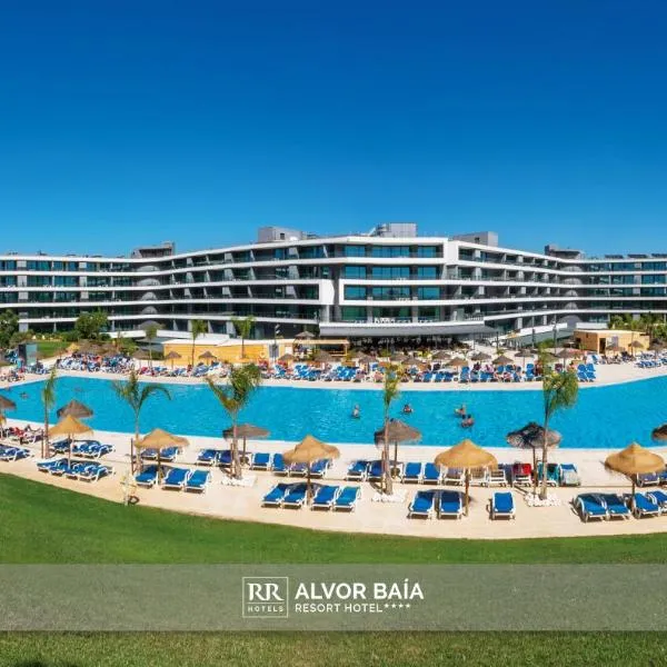 RR Alvor Baía Resort，位于阿尔沃尔的酒店