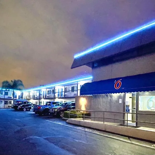 Motel 6 Pico Rivera - Los Angeles, CA，位于皮科里韦拉的酒店