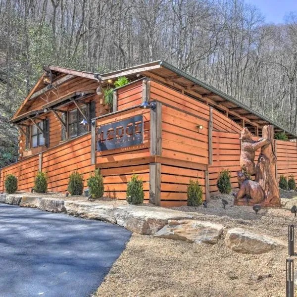 The Lodge Nantahala River，位于Aquone的酒店